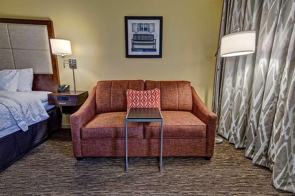 Hampton Inn & Suites Concord-Charlotte Ruang foto